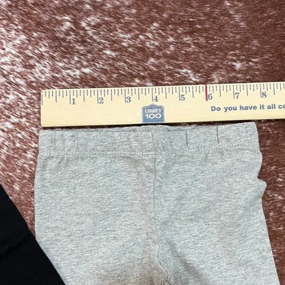 3/$20 Bundle •The Children’s Place capri Legging 2-Pack Black & Gray 18–24M